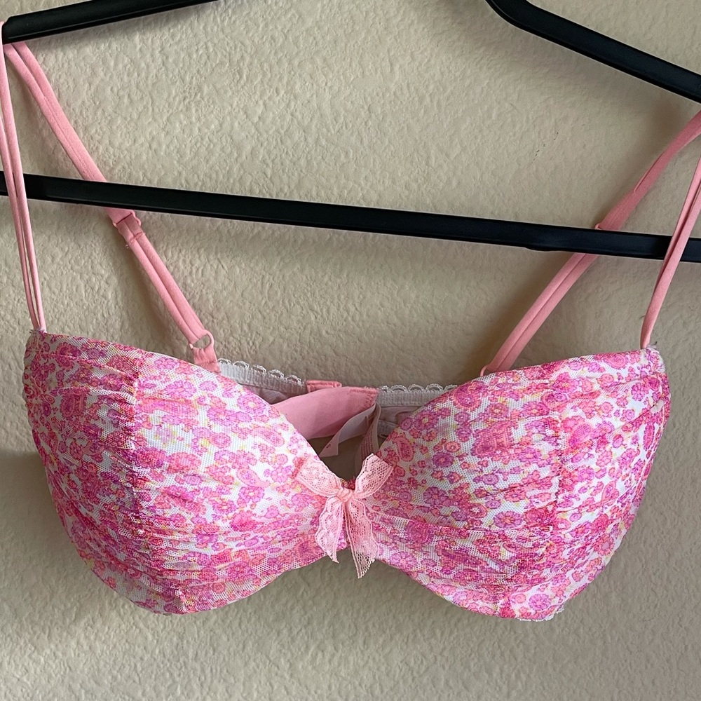 Victoria’s Secret Padded Demi 32C